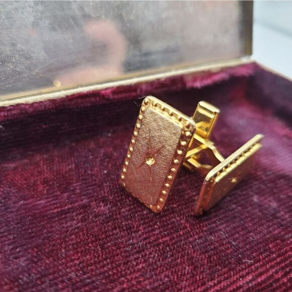 Gold plated envelope high end cufflinks unisex men or women accessory - Picture 2 of 3